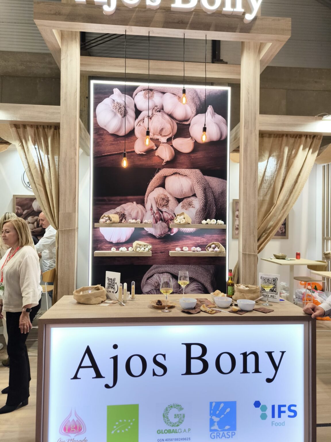 WhatsApp Image 2025-10-07 at 21.24.51